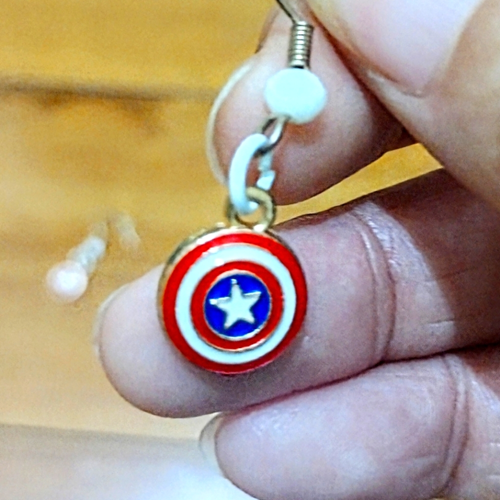 CAPTAIN AMERICA Red and White Dangle Earrings